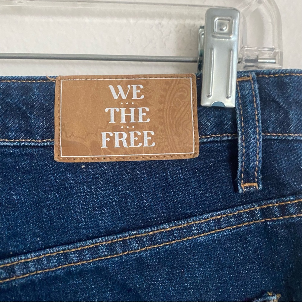 WE THE FREE THE PACIFICA HIGH RISE SLIM STRAIGHT LEG DARK WASH DENIM JEANS 29 - Picture 3 of 6